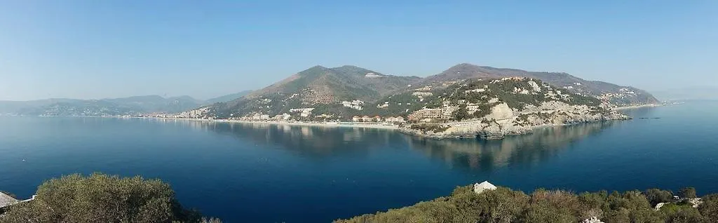 Da Laura E Sergio Vezzi Portio Διαμέρισμα